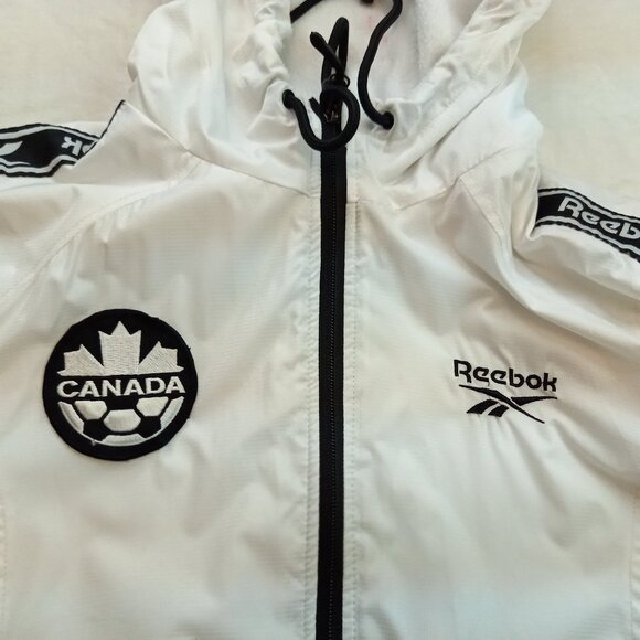Vintage Reebok 90s Soccer Canada Windbreaker (L) - Picture 4 of 10